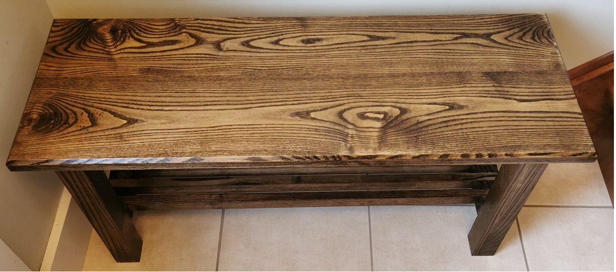 Ash entry bench with shelf